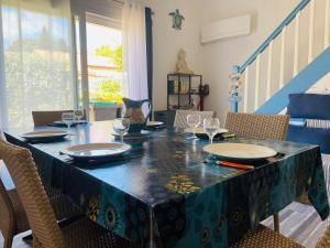 Villas Maison a 350 m de la plage animaux bienvenus : photos des chambres