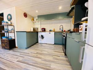 Villas Maison a 350 m de la plage animaux bienvenus : photos des chambres