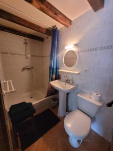 Maisons d'hotes La longere du Lesty : Chambre Lit King-Size - Vue sur Jardin