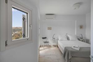 Seaside Bliss 2, Ganema Serifos