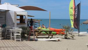 Bateaux BATEAU STANDING A QUAI tout confort : photos des chambres