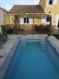 Villas Belle maison familiale avec piscine, city stade, et nombreuses activites : photos des chambres