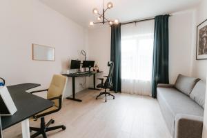 Modern home for families -Nature,Comfort and Space