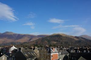 Chaucer View, Chaucer House Apts