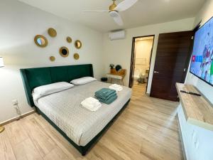 Azure Caribbean Green Spirit