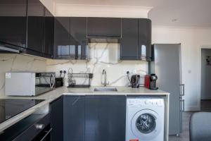 Brick Lane Modern 2 Bedroom Apartment, Up To 6