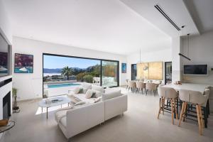 5 bedroom villa, Cannes, Sea view