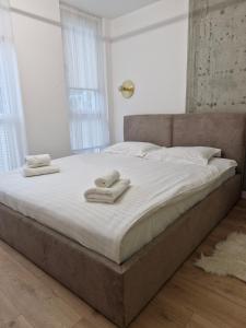 "M&D ApartmentsLviv"- White Great Britain