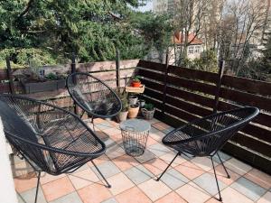 Apartament 3-pokojowy z tarasem w willi, 95m2