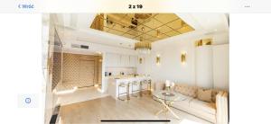 HANZA TOWER GOLD 19th Floor