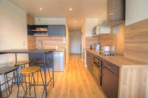 Cosy 2 pièces dans résidence avec piscine