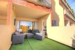 Cosy 2 pièces dans résidence avec piscine