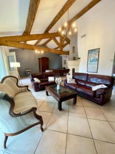 Maisons de vacances Authentique Mas provencal entre mer et Camargue : photos des chambres