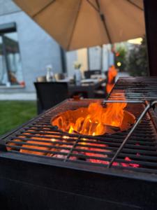 Luxury Villa with Private Pool Garden Lake View in Sapanca