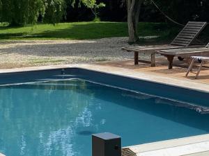 Villas Charmante Longere Piscine chauffee 8x4 Terrasse, Mer & Campagne Normandie : photos des chambres
