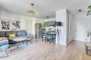 Sukuba - ParisNord, Villepinte, Bourget, CDG, StadedeFR