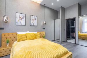 Extreme Central - NEW Luxy Studio