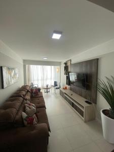 Apto 04 quartos no calçadão central de BC