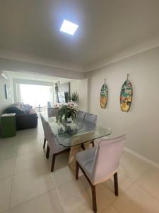 Apto 04 quartos no calçadão central de BC