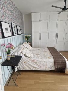 Art Deco Room Condesa Shared Apartment