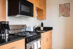 Bright Spacious Fenway Studio