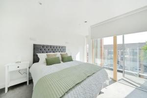 Amazing 2 Bed Wimbledon Flat