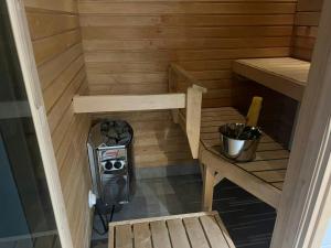 Central and Spacious Apartment for 4