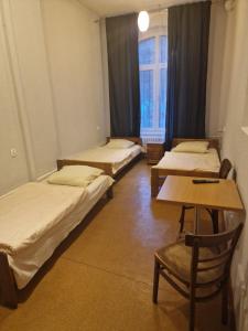 Hostel J17