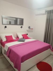 Apartments Ema