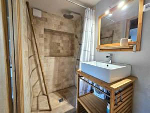 Maisons de vacances Maison de ville authentique au coeur de Leucate : photos des chambres