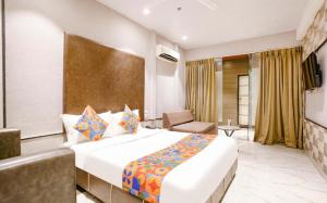 Hotel Golden Light - Best Rated Hotel in Mathura- Boutique Property