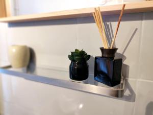 Cosy studio, proche HEC et gare