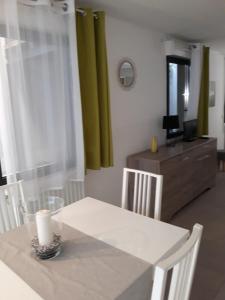 Grand Studio - Proche place de la Comédie