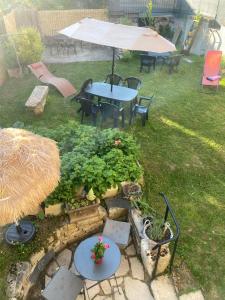B&B / Chambres d'hotes CHEZ LOU : photos des chambres