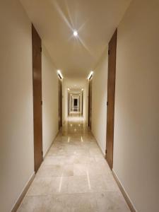 Marcruz Ocean Front Covered parking Walk to the beach ZANTAMAR