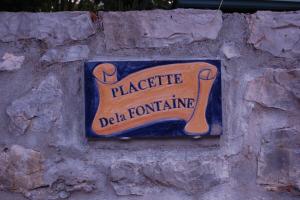 Maisons de vacances MAS DUMAS - Maison de village en pierre avec jardin prive : photos des chambres