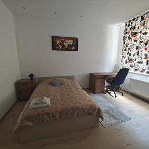 Cosy 2 bedroom apartment with private garden