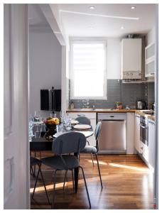 4 pièces avec terrasse- 1 min du métro - Paris