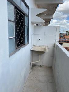 Kitnet com cozinha e ventilador - 2 andar