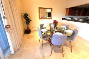 Magnificent Penthouse Jacuzzi, Beach Access & Wifi