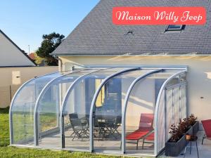 Sherman & Willy Jeep - 2 Maisons de vacances, 4min a pied de la plage - Parking prive - Wifi gratuit - Terrasse - Calme : photos des chambres