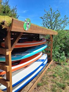 Leśny domek z prywatnym pomostem