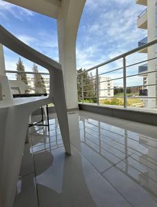 Long Beach Apartment