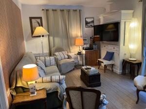Céline Apartment