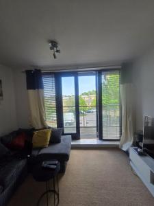 BLISS HOME- A spacious living home , with 2 bedrooms, 2 toilet , ensuite in one of the bedroom, modern kitchen, location benefits, Asda , Bluewater shopping centre, and so much more !!!!!!!!!!!!!!!1 , and bath