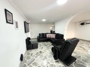 Excellent Location Ideal for Large Groups