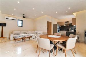 Prime 5th Ave Stay - 2BR with King Beds & City Views