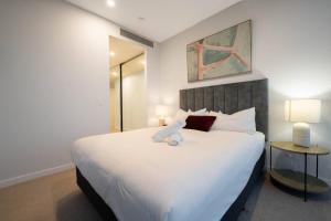 Sky above, Ocean Beyond - Lv 43 Luxury Apartment with Panoramic View on The Star Casino Broadbeach