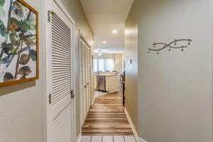 Golf Villa Near Sunset Beach and Intracoastal!