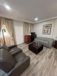 Las Lomas Apart Hotel